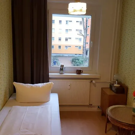 Ostel - Ddr * Berlin