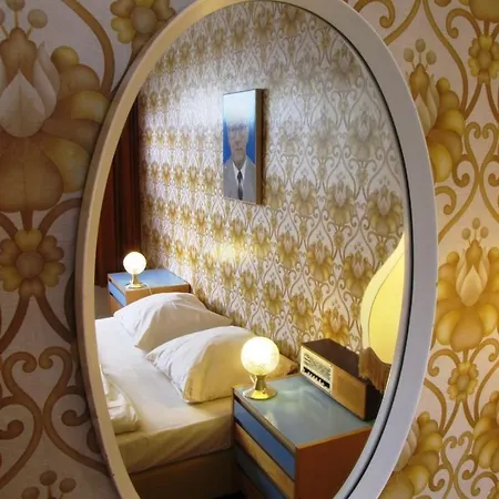 Ostel - Ddr Hostel *